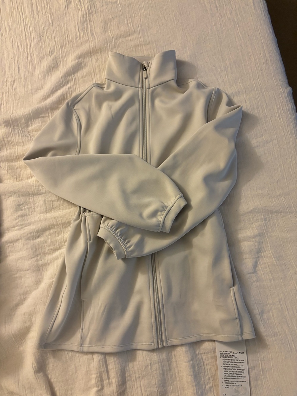 Lululemon Softstreme Cinch waist full zip jacket